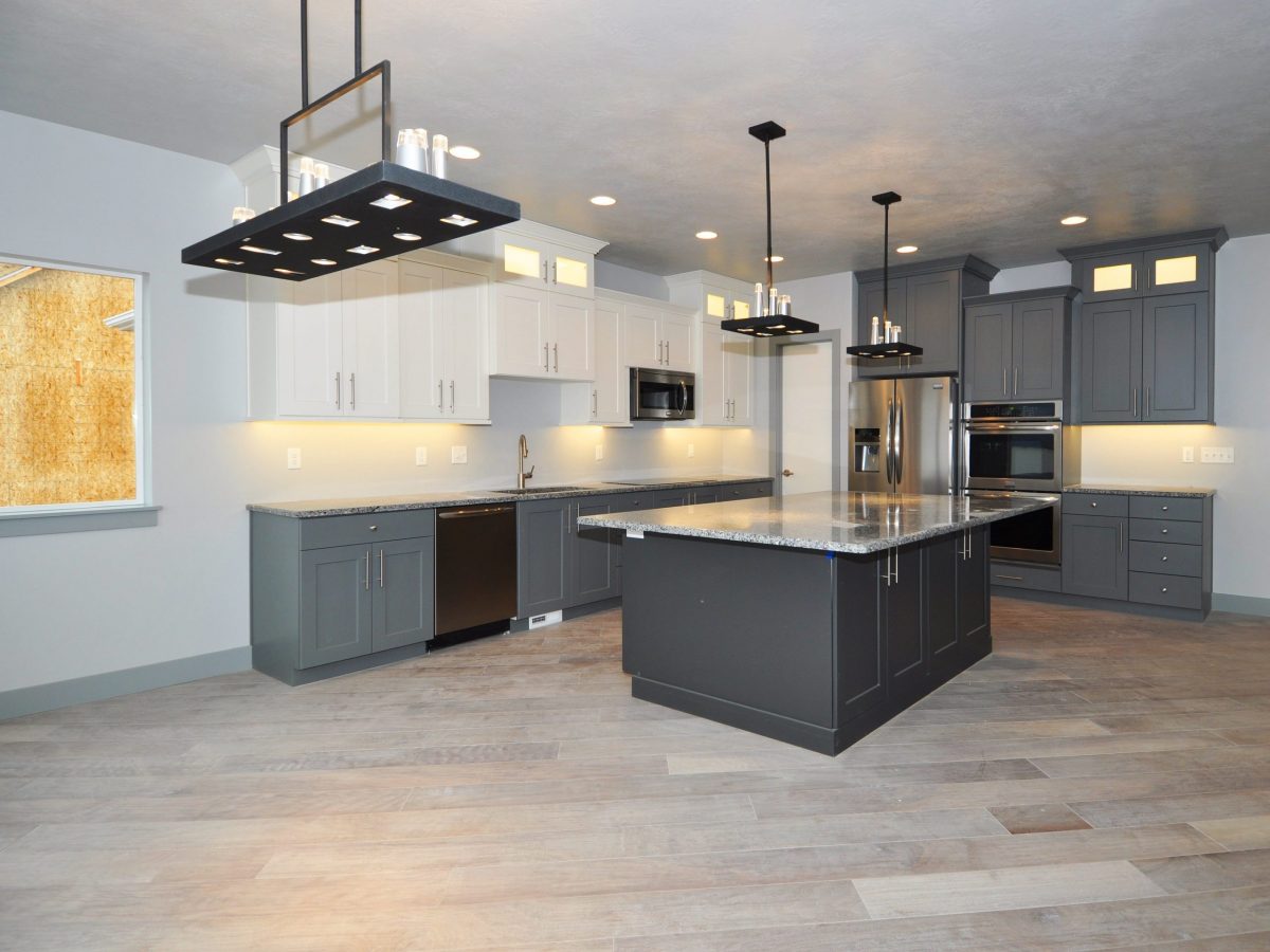 Kitchen Image in Lake Front Home