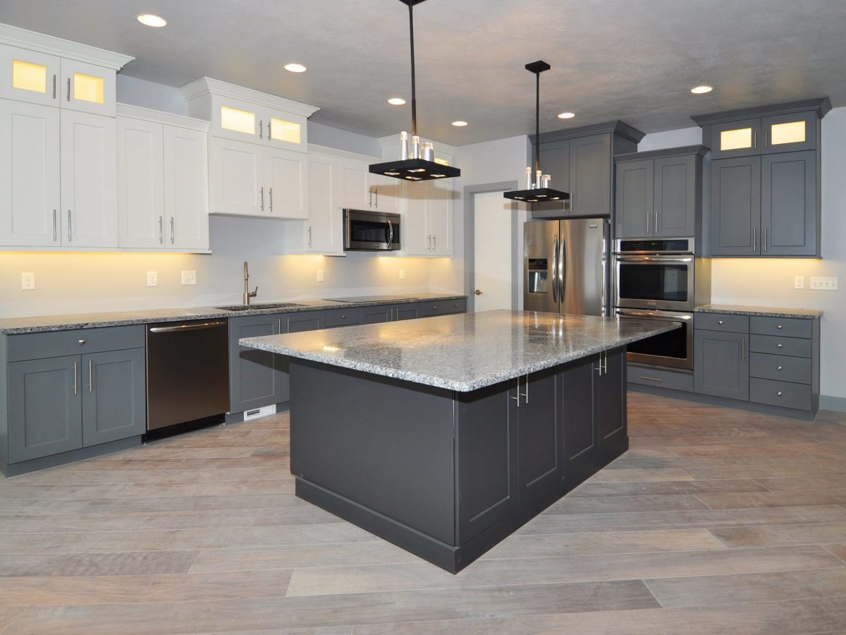 Kitchen Image in Lake Front Home