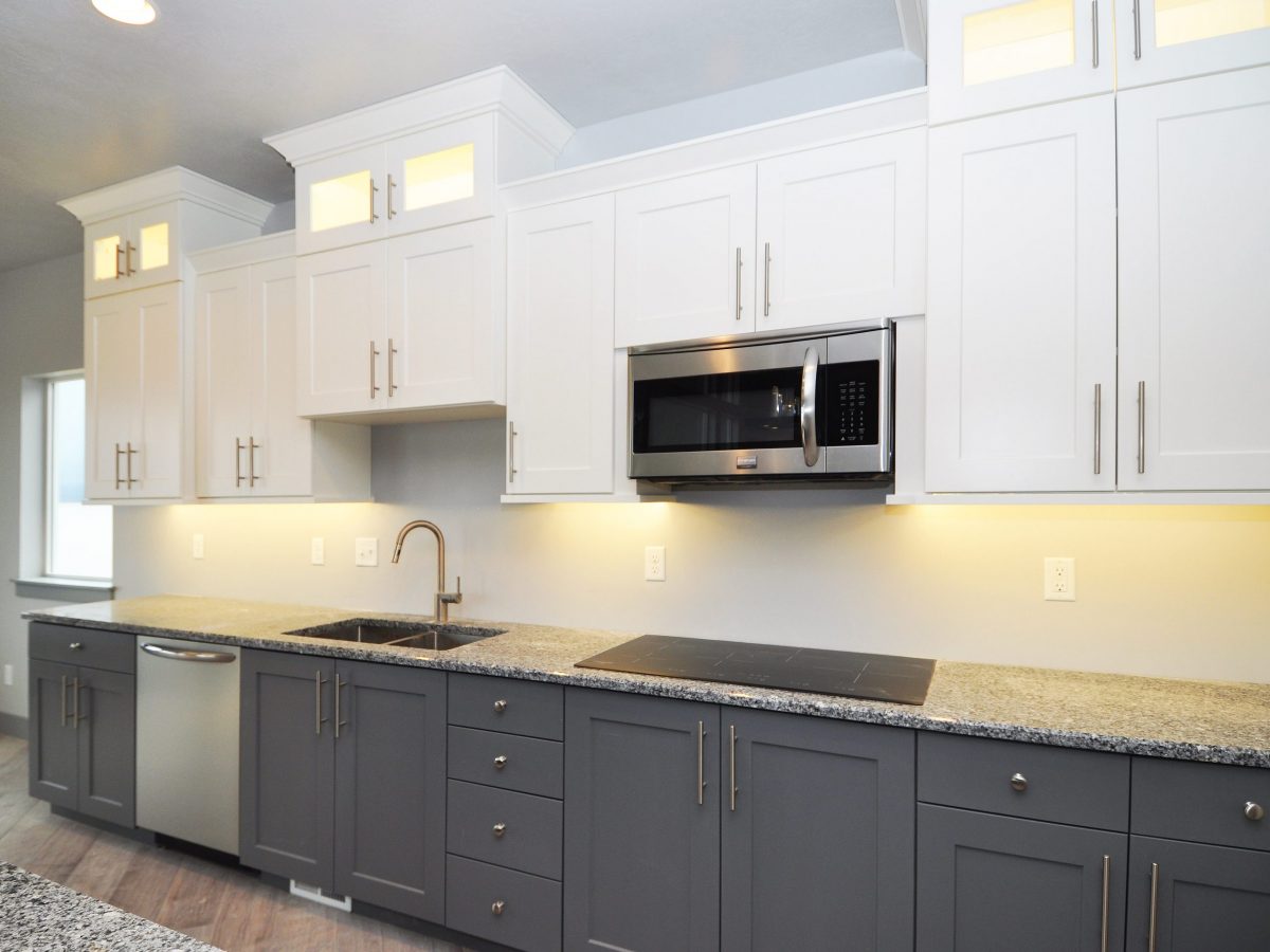 Kitchen Image in Lake Front Home