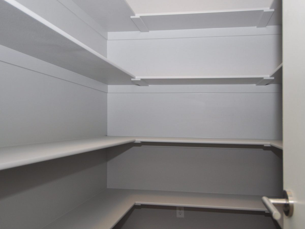 Walk-in Pantry