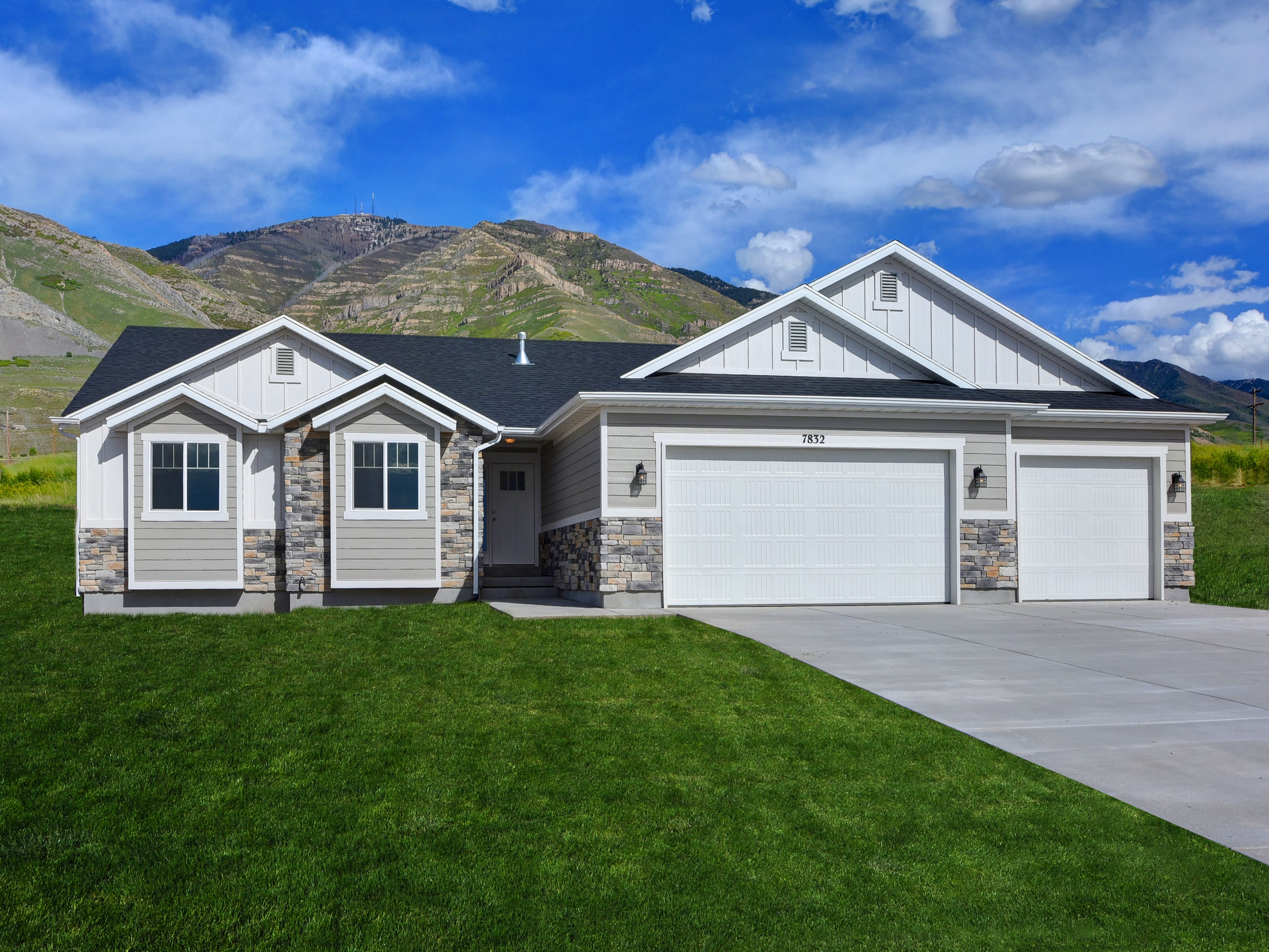 Lake Point Utah  Homes  For Sale  Lightyear Homes  Utah  