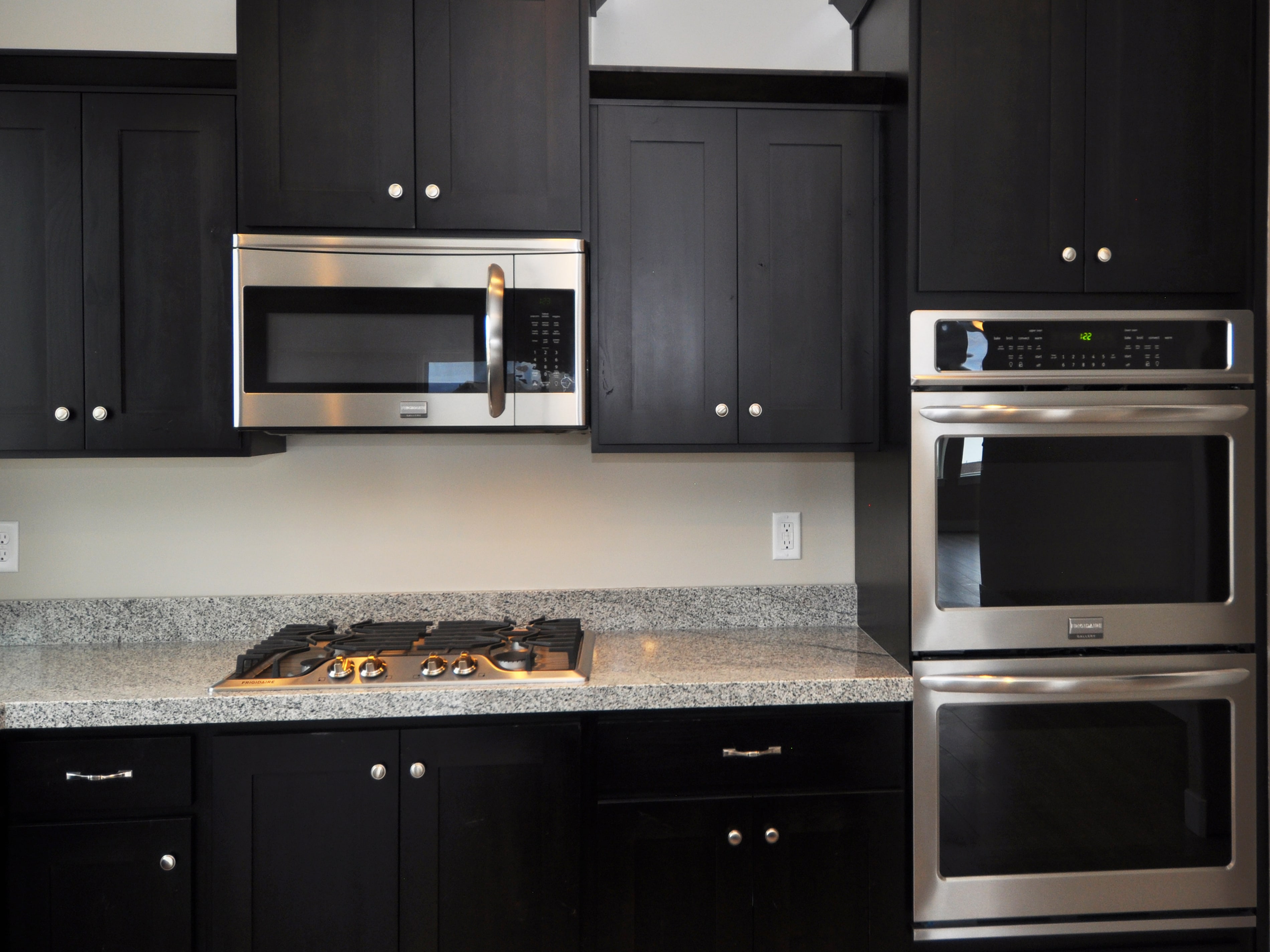 Custom Saratoga Springs 2-Story Kitchen